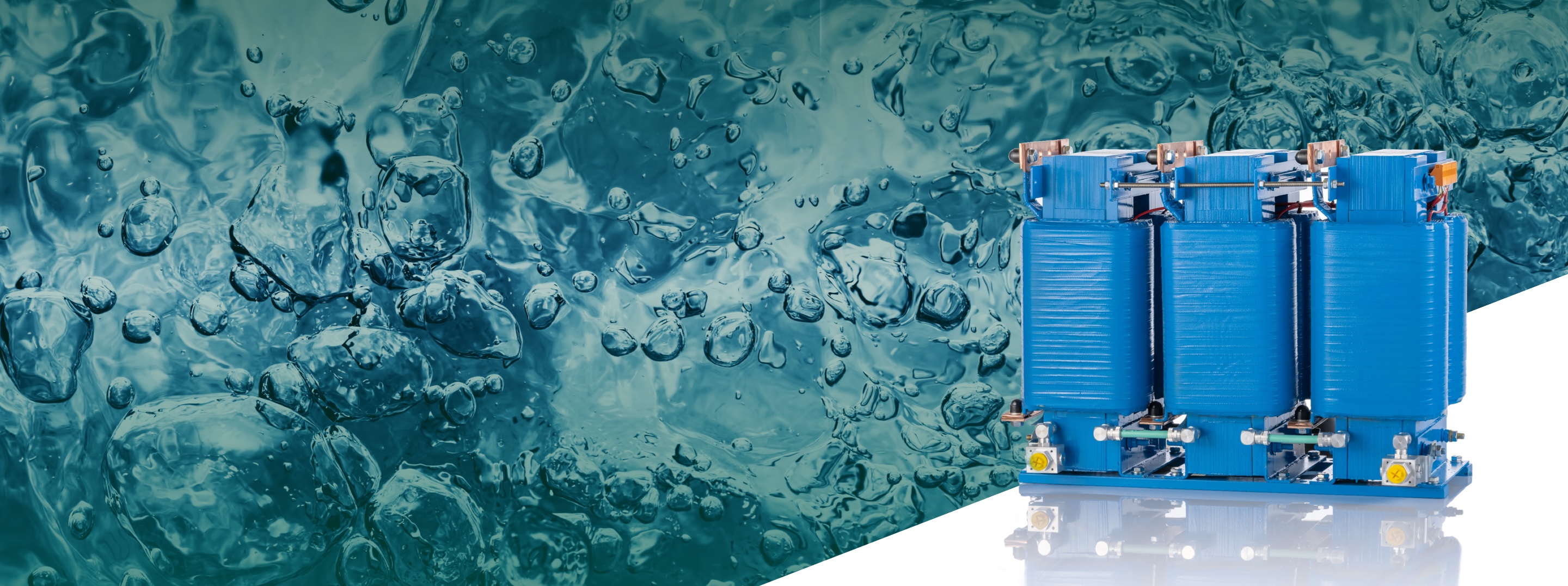 Blue cast-resin transformer in front of a background with water bubbles